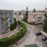 Raggiungiamo infine strada vicinale Messenape per salire su uno dei palazzi e avere una visione d�insieme del quartiere